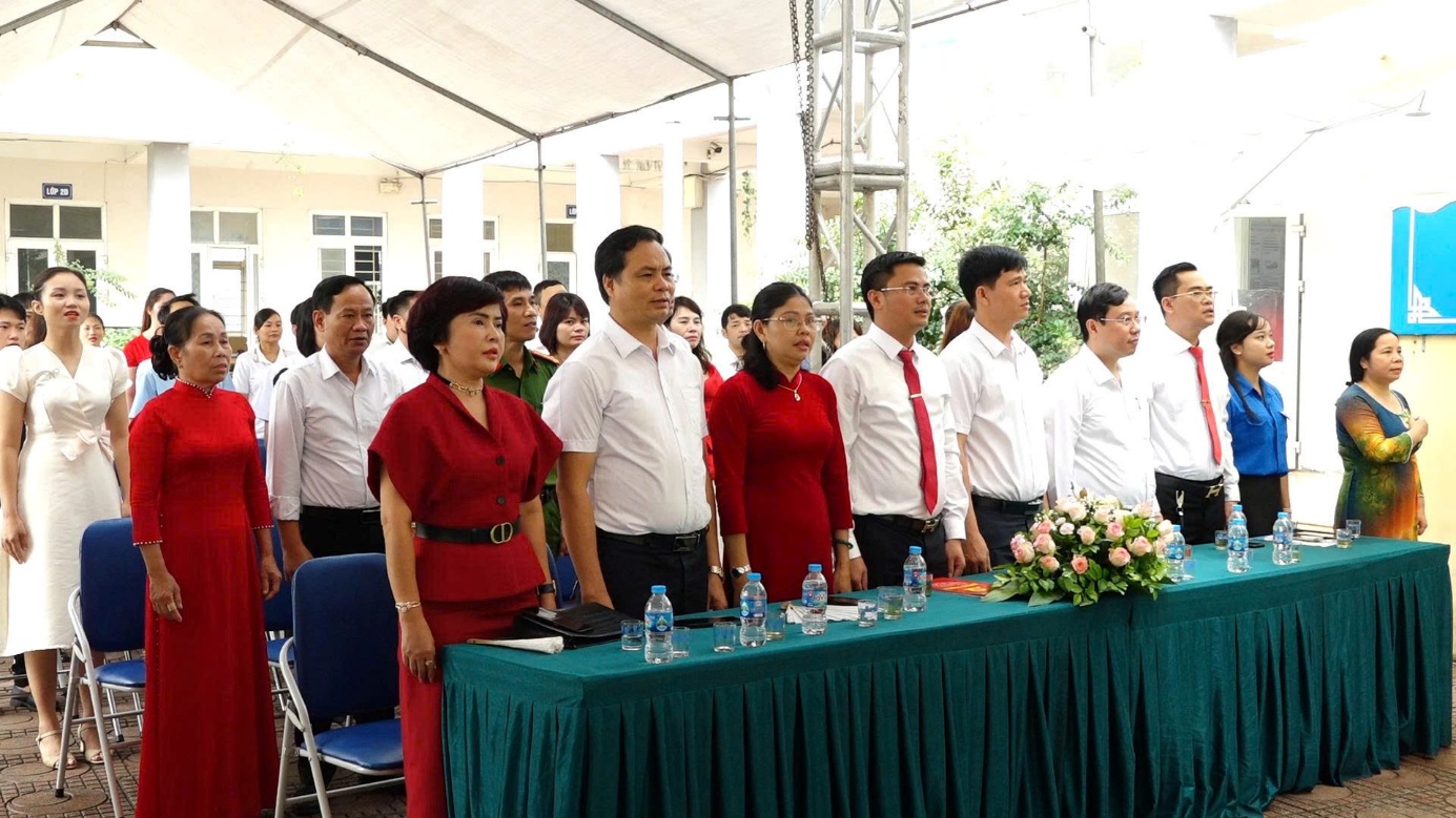 TRƯỜNG TIỂU HỌC BÍCH HÒA ĐÓN NHẬN BẰNG CÔNG NHẬN TRƯỜNG CHUẨN QUỐC GIA MỨC ĐỘ 2 VÀ LỄ TỔNG KẾT NĂM HỌC 2024-2025